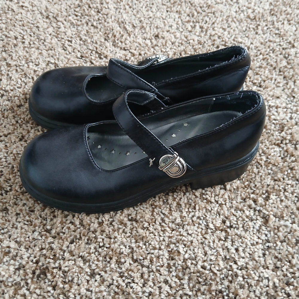 Mudd Black Kids Dress Shoes